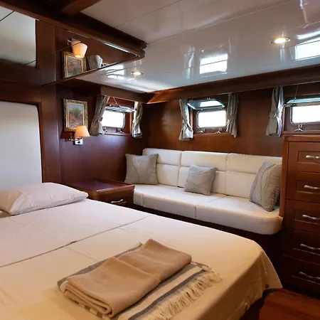 Blue Cruise In - Mavi Yolculuk Tekne